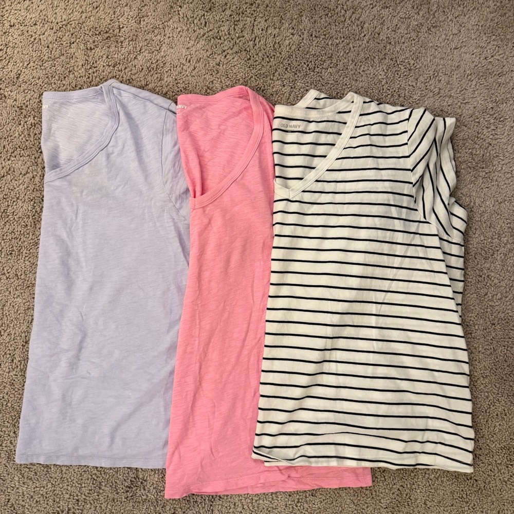Old Navy V-neck Tshirts 2XL Women’s